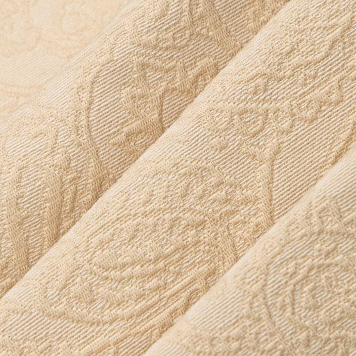 D3580 Cream Paisley 3
