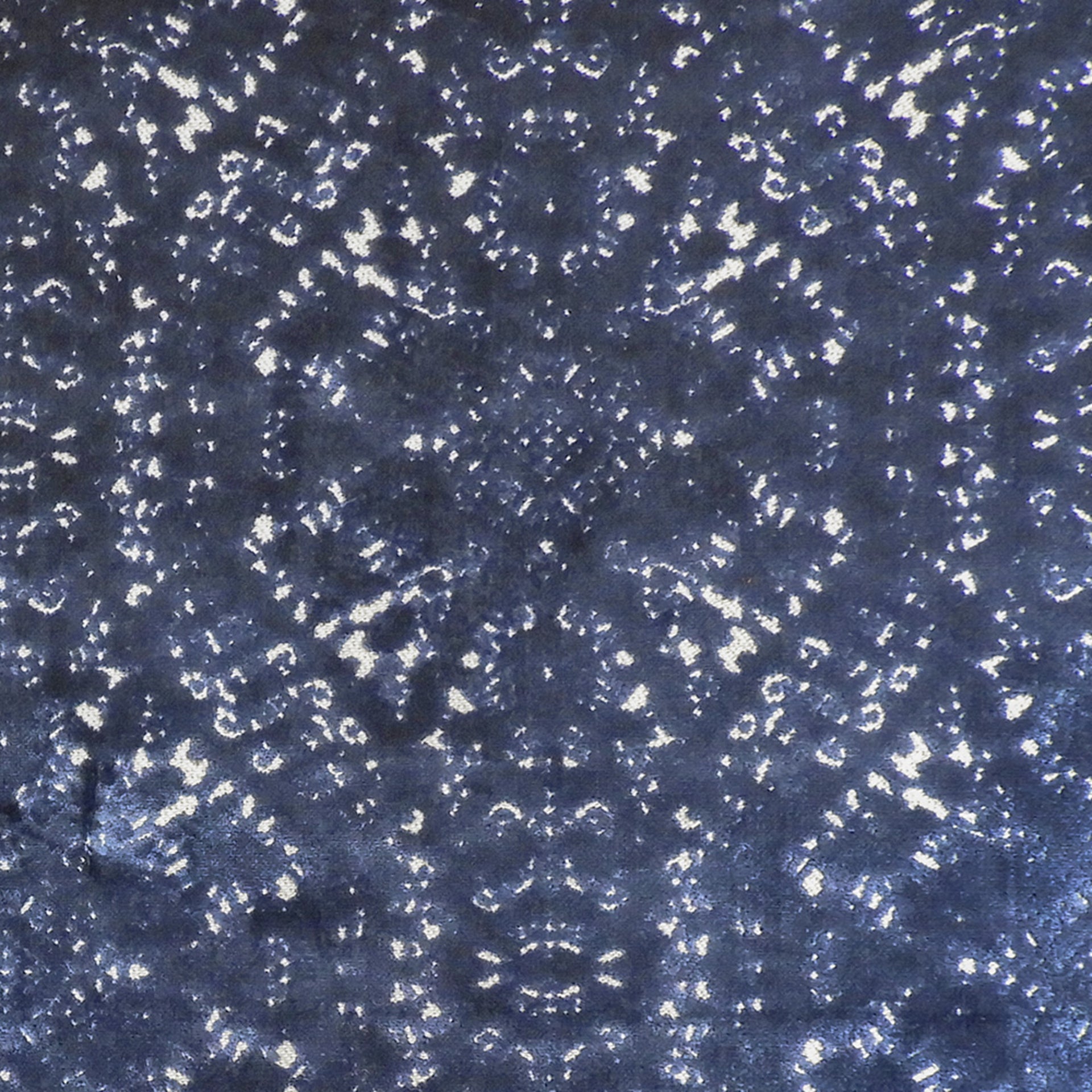 Versatile S5340 Lapis for upholstery, drapery, and decor accents.