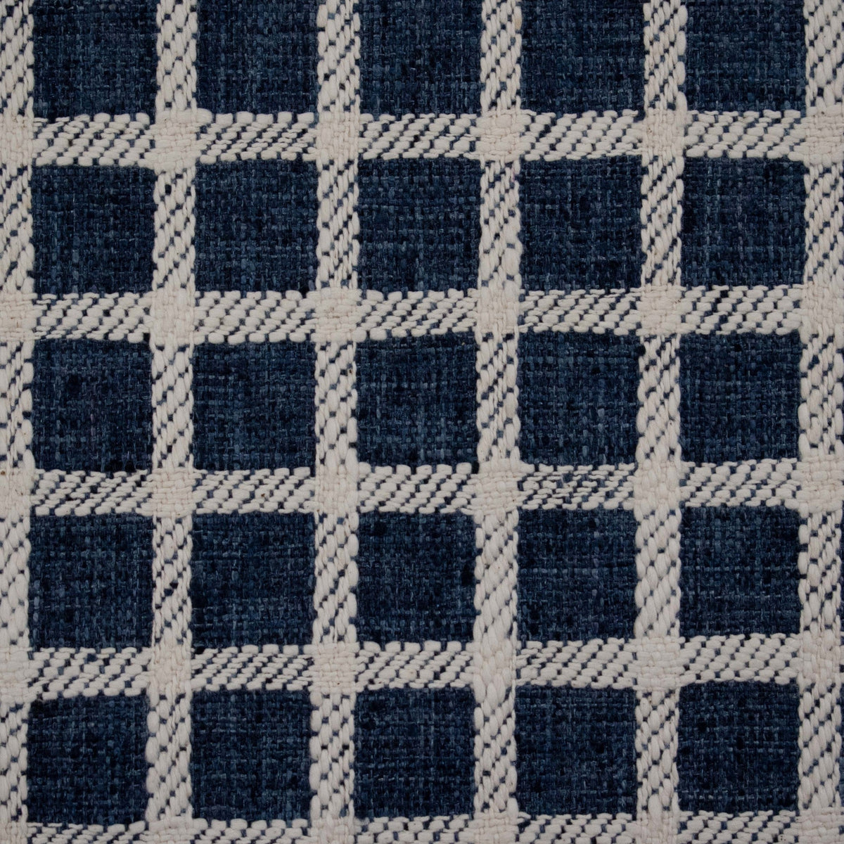 Versatile S5821 Lakeland for upholstery, drapery, and decor accents.